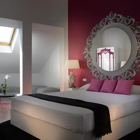 מלון Soho Boutique 4*